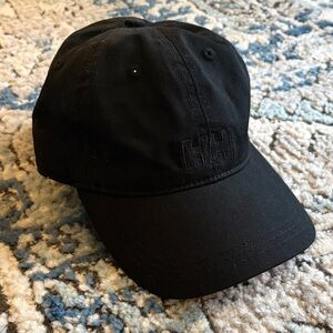Helly Hansen Black Cap